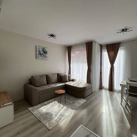 Harmony Apartment- 4 People- New Modern Flat-by The Sea Варна